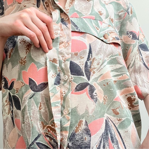 Vintage D’Allaird’s Floral Button Up Shirt - Picture 3 of 14